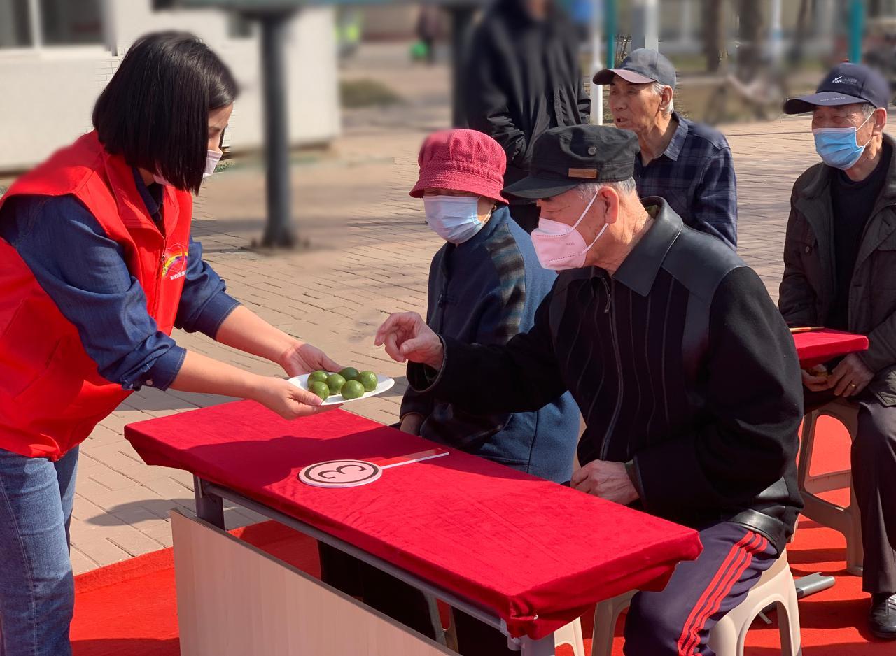 中秋吃月饼的寓意由来_青团的由来和寓意_杨凌青团